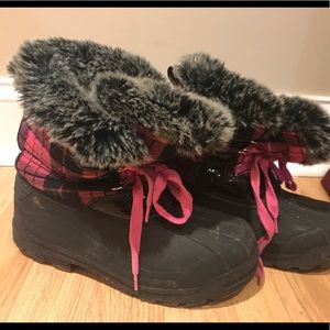 Pink black plaid girls boots size 5 TCP